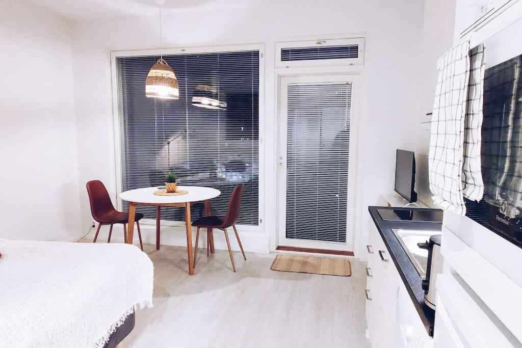 Apartamento New Cherry Near Helsinki Airport In Kivistoe Vantaa